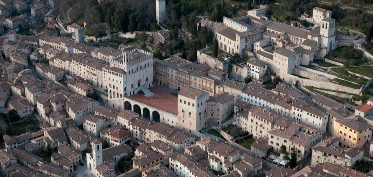 Appartamento Centro Storico גוביו מראה חיצוני תמונה